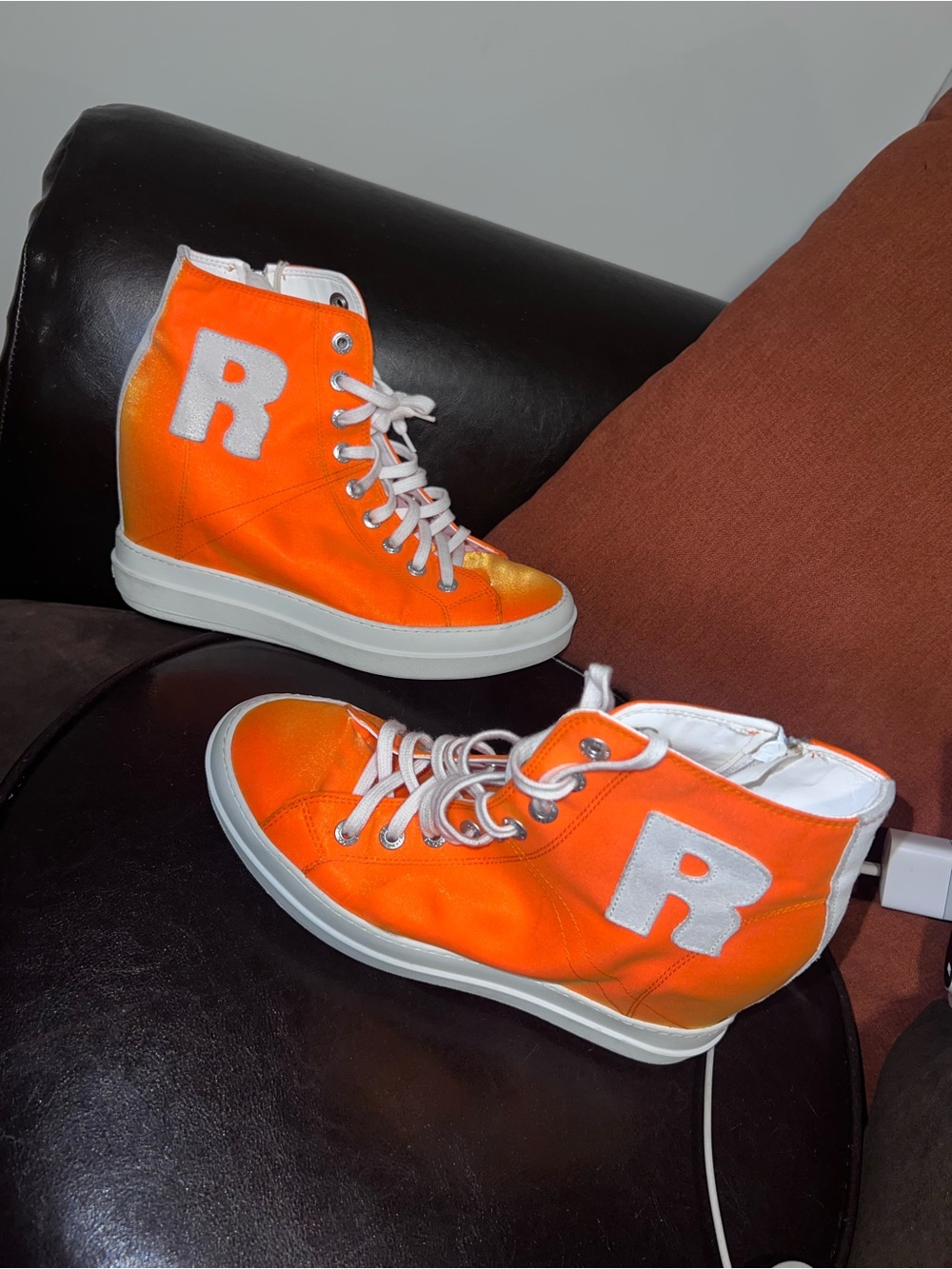 Ruco Line orange metallic “R” sneakers women’s size 41 = 10
